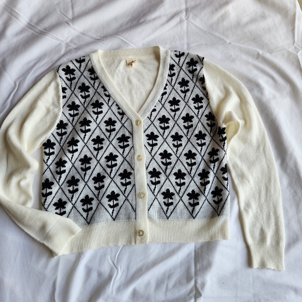 IJOAH Flower Knit Cardigan Size S
